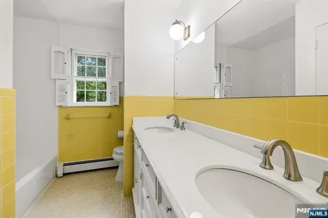 49 Clover Lane Upper Saddle River NJ 07458