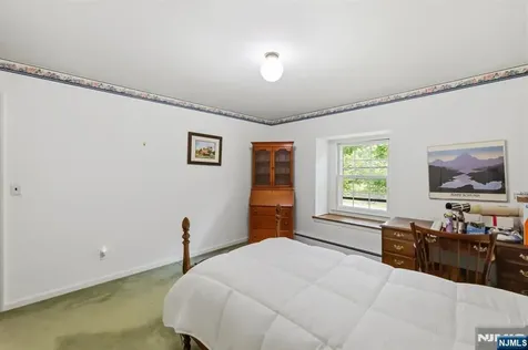 49 Clover Lane Upper Saddle River NJ 07458