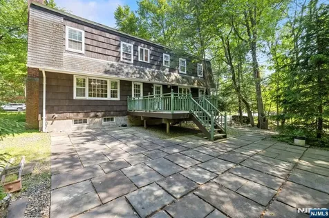 49 Clover Lane Upper Saddle River NJ 07458