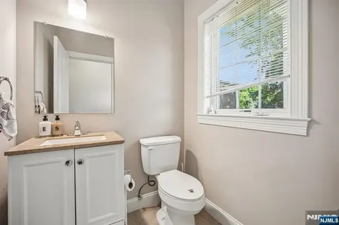 39 Grove Street Tenafly NJ 07670