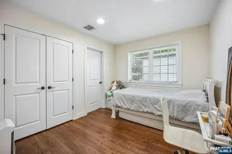 39 Grove Street Tenafly NJ 07670