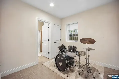 39 Grove Street Tenafly NJ 07670