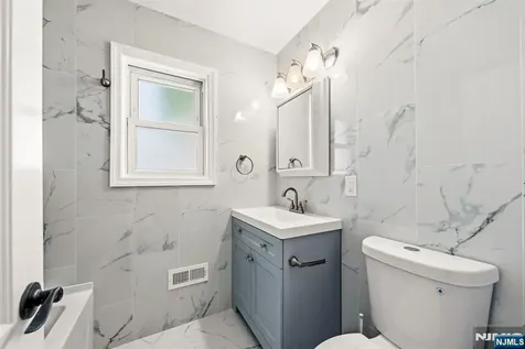 573 Conant Street Hillside NJ 07205