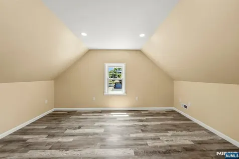 573 Conant Street Hillside NJ 07205