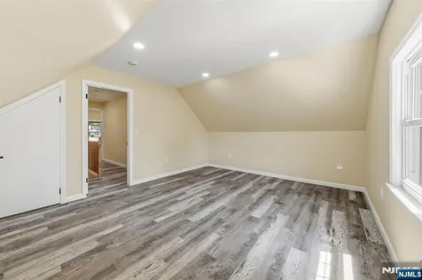 573 Conant Street Hillside NJ 07205