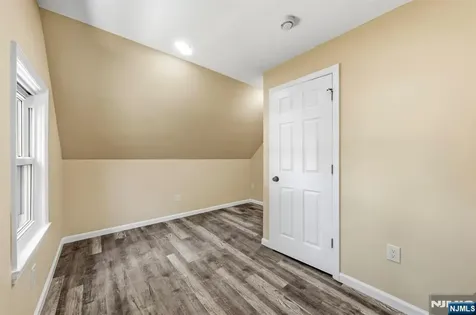 573 Conant Street Hillside NJ 07205