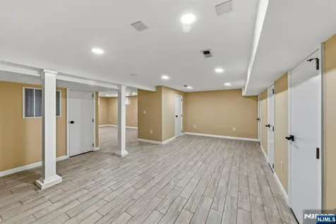 573 Conant Street Hillside NJ 07205