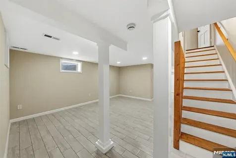 573 Conant Street Hillside NJ 07205
