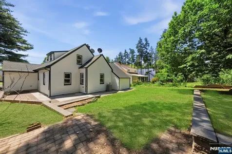 573 Conant Street Hillside NJ 07205