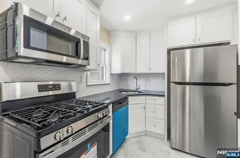 573 Conant Street Hillside NJ 07205