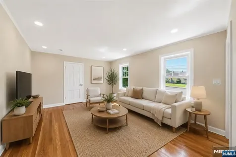 573 Conant Street Hillside NJ 07205