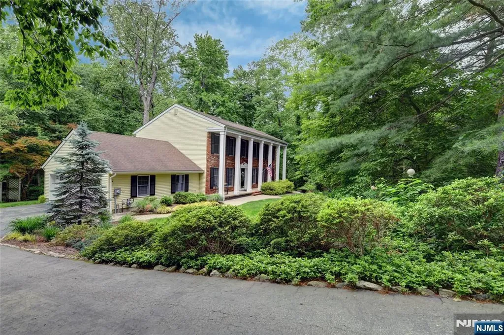 71 Cheshire Lane Ringwood NJ 07456