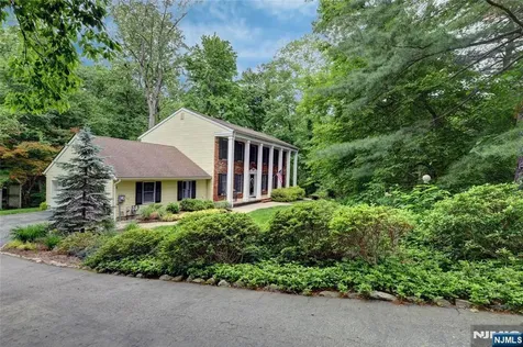 71 Cheshire Lane Ringwood NJ 07456