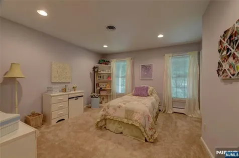 71 Cheshire Lane Ringwood NJ 07456