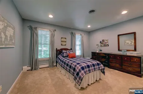 71 Cheshire Lane Ringwood NJ 07456