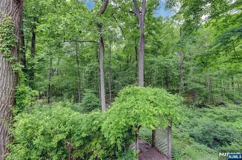 71 Cheshire Lane Ringwood NJ 07456