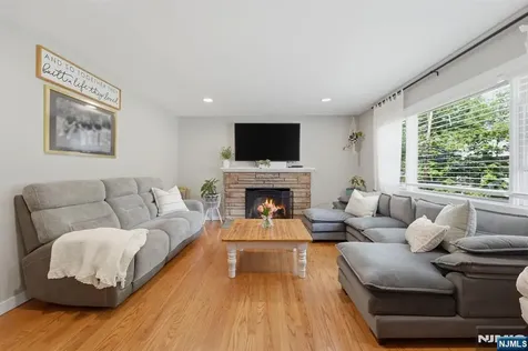 118 Wortendyke Avenue Emerson NJ 07630