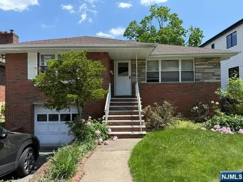 1062 Jassamine Way Fort Lee NJ 07024
