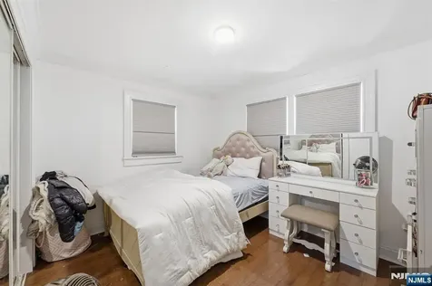 334 1st Avenue Elizabeth NJ 07206