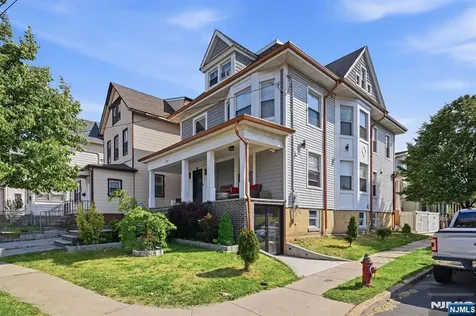 334 1st Avenue Elizabeth NJ 07206