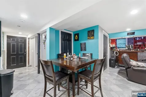 334 1st Avenue Elizabeth NJ 07206