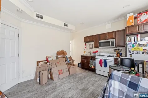 334 1st Avenue Elizabeth NJ 07206