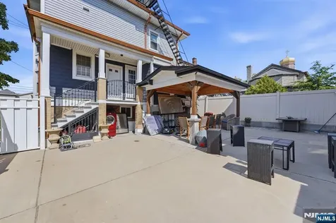 334 1st Avenue Elizabeth NJ 07206