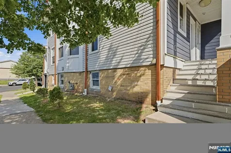 334 1st Avenue Elizabeth NJ 07206
