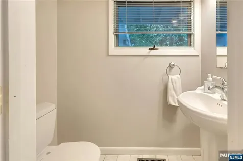 23 Cottonwood Court Hardyston NJ 07460