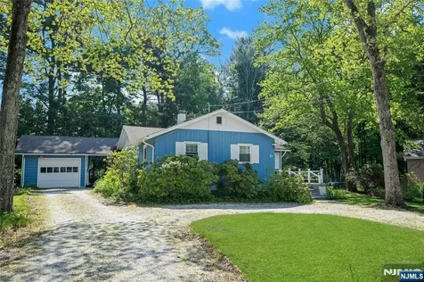 23 Cottonwood Court Hardyston NJ 07460