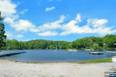 23 Cottonwood Court Hardyston NJ 07460