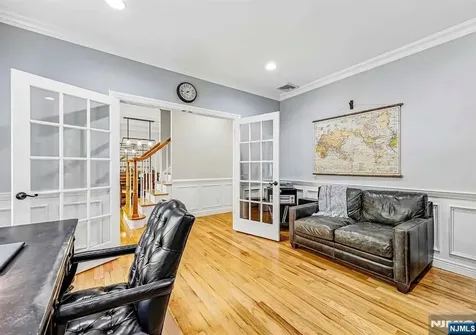 129 Woodland Avenue Ramsey NJ 07446
