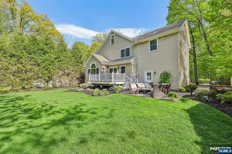 129 Woodland Avenue Ramsey NJ 07446
