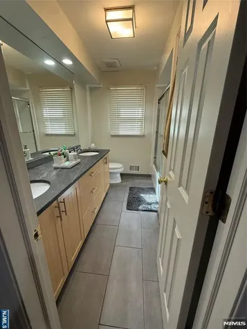 730 Floyd Street Englewood Cliffs NJ 07632
