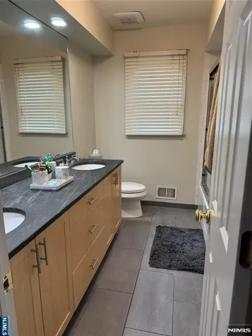 730 Floyd Street Englewood Cliffs NJ 07632