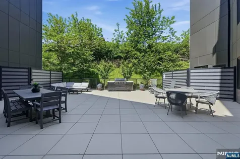 1435 10th Street Fort Lee NJ 07024
