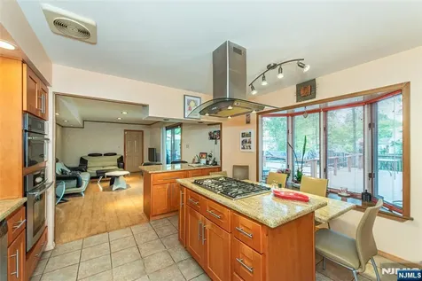 12 Abbott Road Wayne NJ 07470