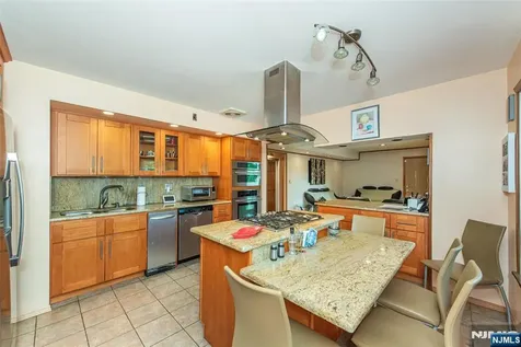 12 Abbott Road Wayne NJ 07470