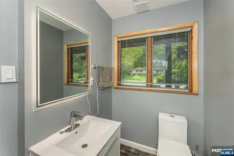12 Abbott Road Wayne NJ 07470
