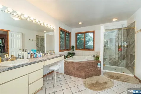 12 Abbott Road Wayne NJ 07470