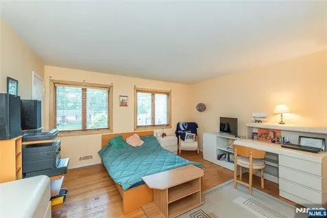 12 Abbott Road Wayne NJ 07470