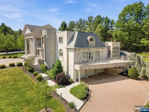 1 Brighton Court Livingston NJ 07039