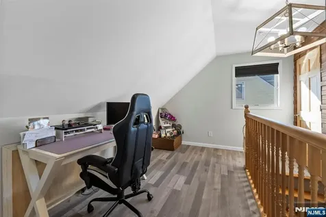 22 Runyon Road Clifton NJ 07013