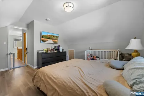 22 Runyon Road Clifton NJ 07013