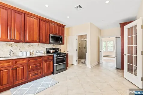 66 Prospect Avenue Woodcliff Lake NJ 07677