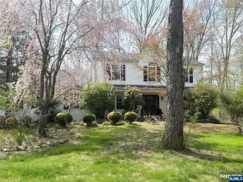 10 Liberty Woods Drive Liberty NJ 07838