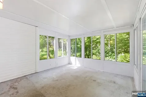 10 Liberty Woods Drive Liberty NJ 07838