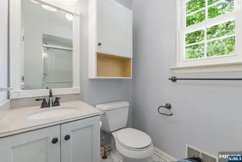 10 Liberty Woods Drive Liberty NJ 07838