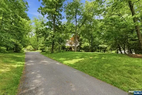 10 Liberty Woods Drive Liberty NJ 07838