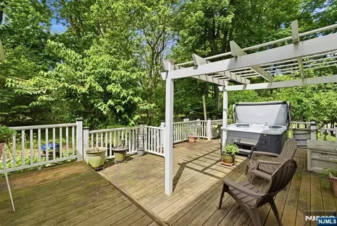 10 Liberty Woods Drive Liberty NJ 07838
